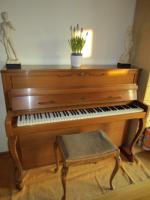 Een echte Zeitter & Winkelman piano, rijk gel